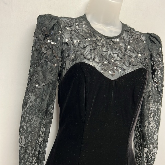 Vintage Niki Velvet and Sequined Lace Party Dress Size 8 - Picture 3 of 12